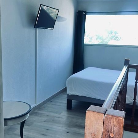 Logis Hotel & Spa Dejeunez Sous L'Arbre Rousset  Bagian luar foto