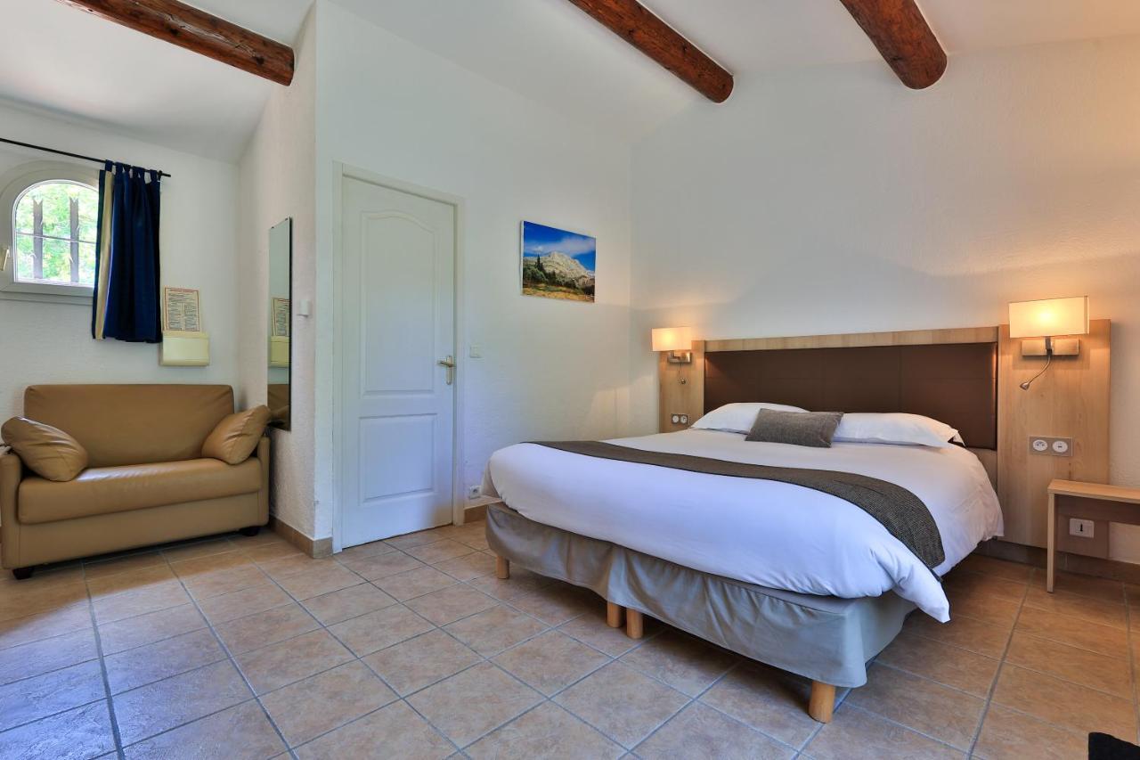 Logis Hotel & Spa Dejeunez Sous L'Arbre Rousset  Bagian luar foto