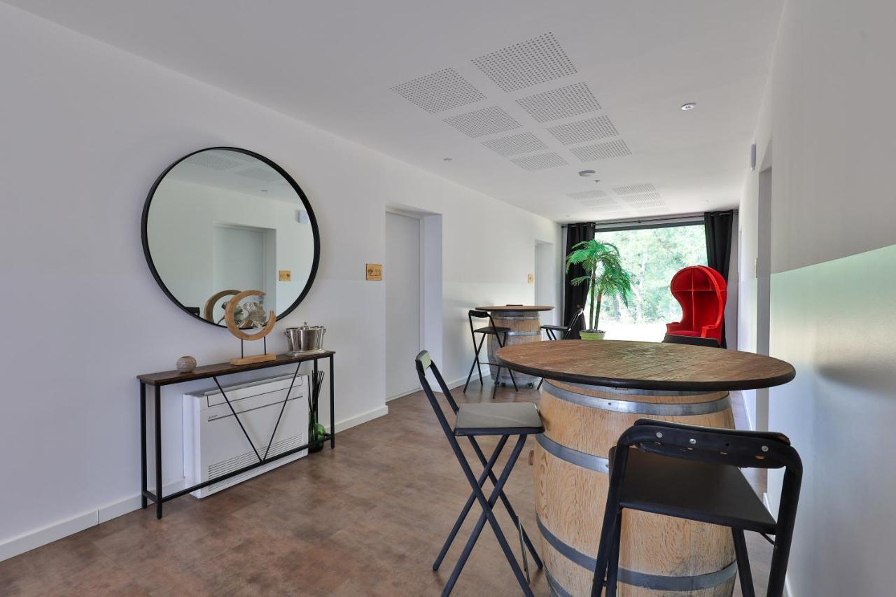 Logis Hotel & Spa Dejeunez Sous L'Arbre Rousset  Bagian luar foto