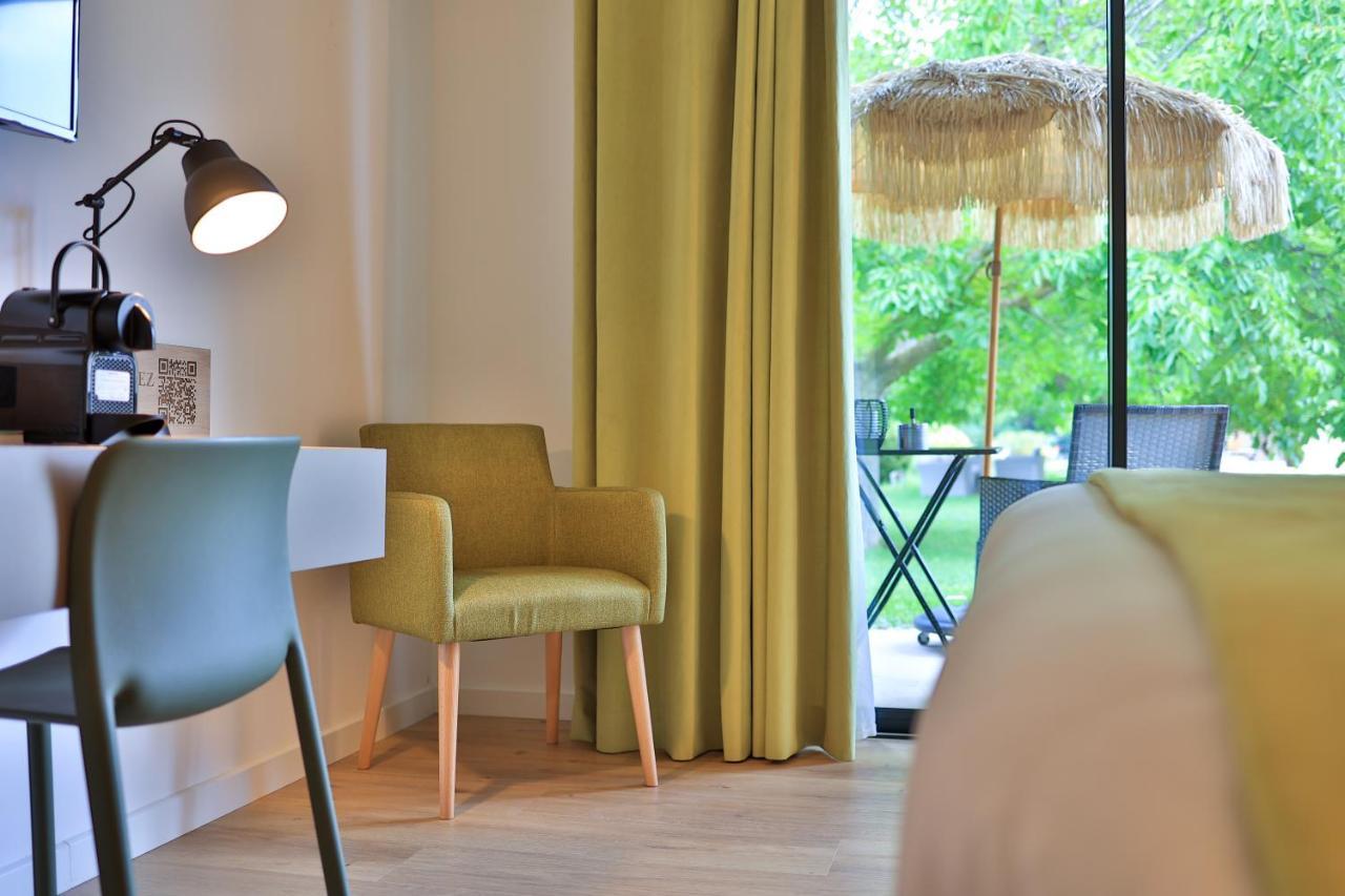 Logis Hotel & Spa Dejeunez Sous L'Arbre Rousset  Bagian luar foto