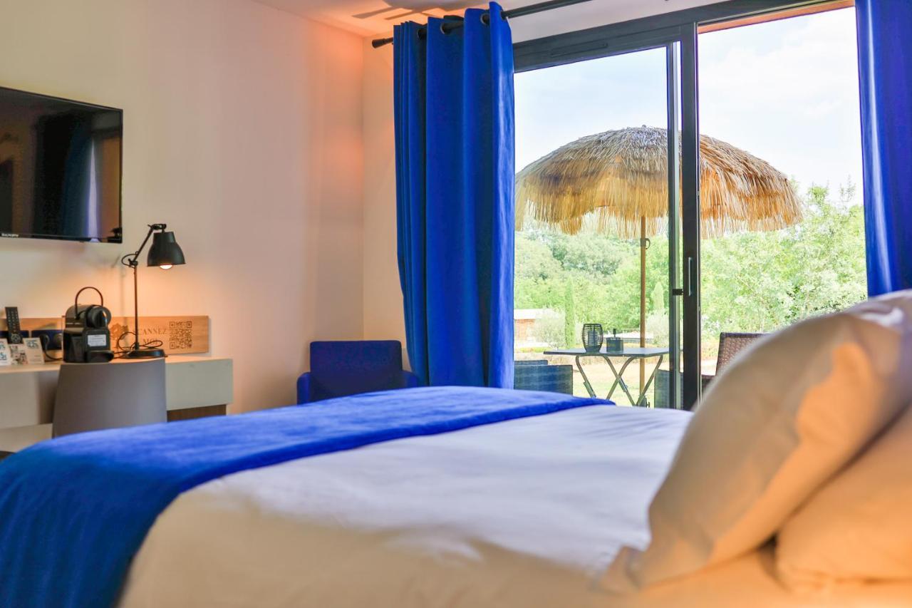 Logis Hotel & Spa Dejeunez Sous L'Arbre Rousset  Bagian luar foto